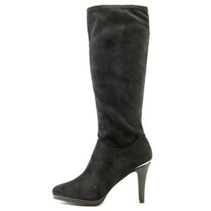 Tahari Gage Black Soft Suede Boots - Size 8M w/box